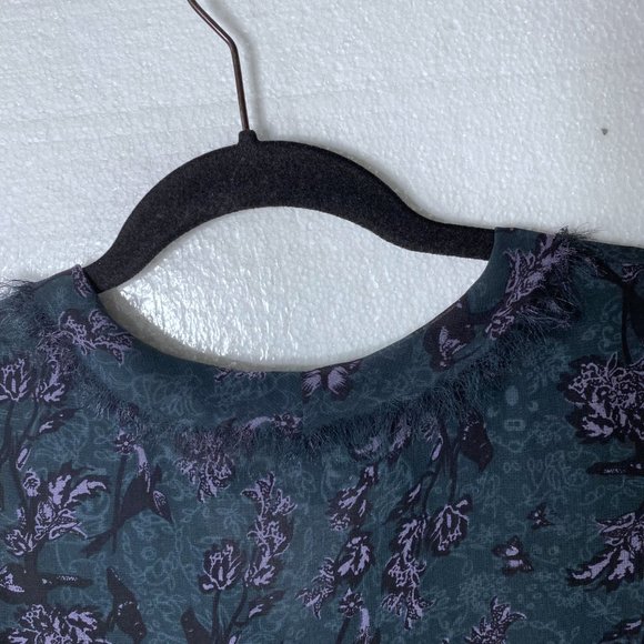 Cabi Sz XS Evermore Flutter Sleeve Floral Tank Top - Picture 7 of 10